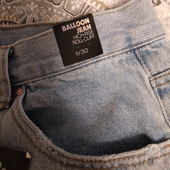 Nwt Simple Society High-rise Barrel Jeans, Baggy Tapered Rolled cuff Light Wash - Picture 11 of 11